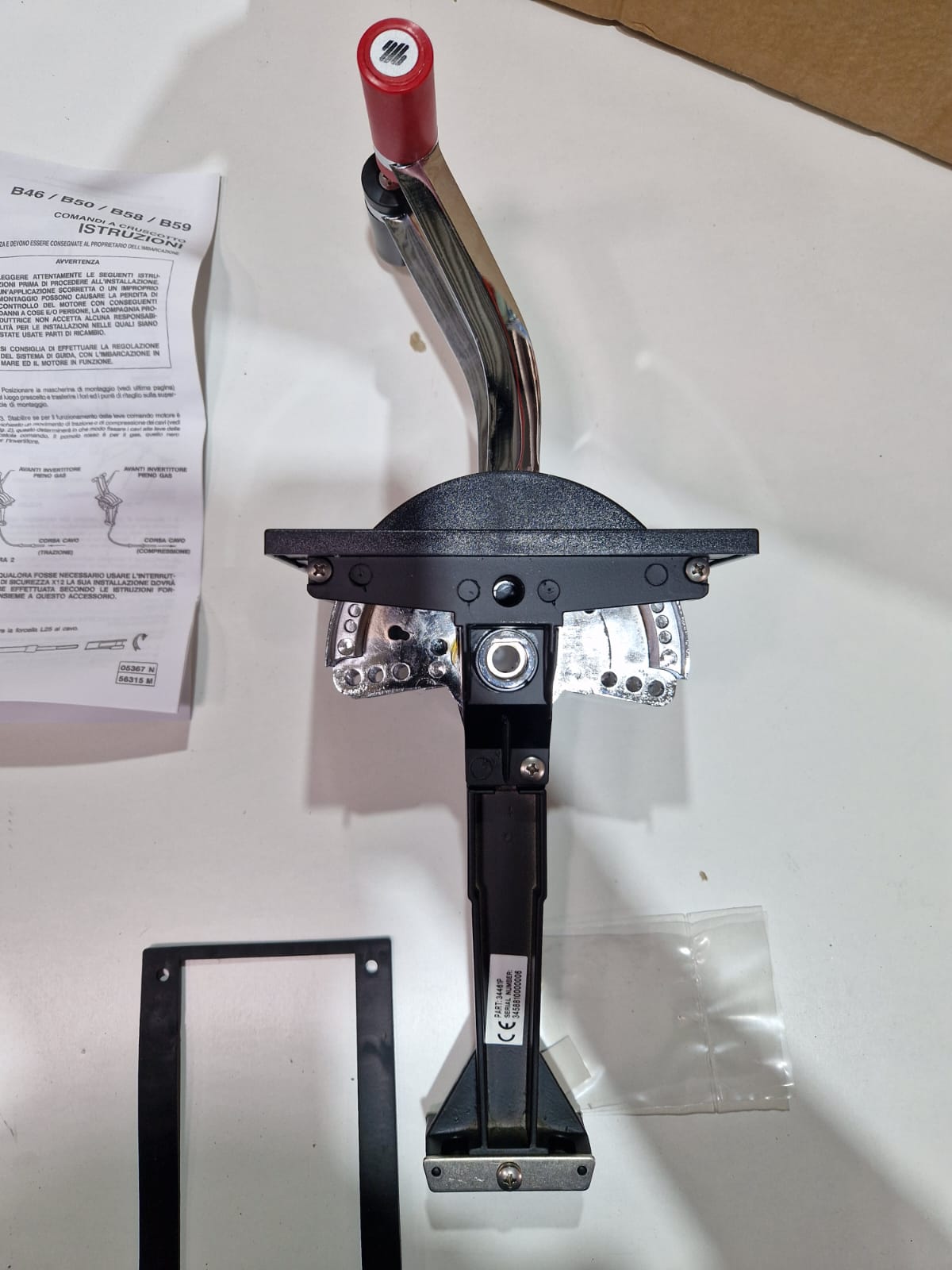 Ultraflex B46 valdymo svirtis / pavarų mechanizmas