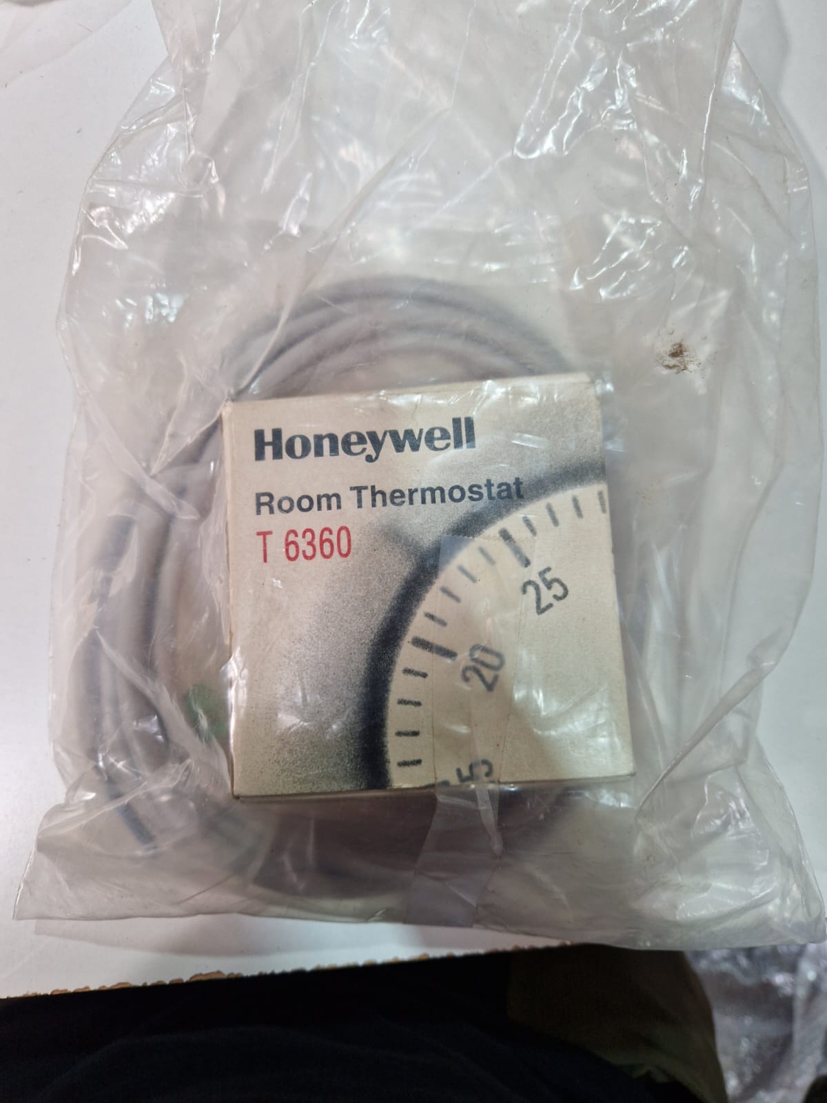 Honeywell T6360 patalpos termostatas