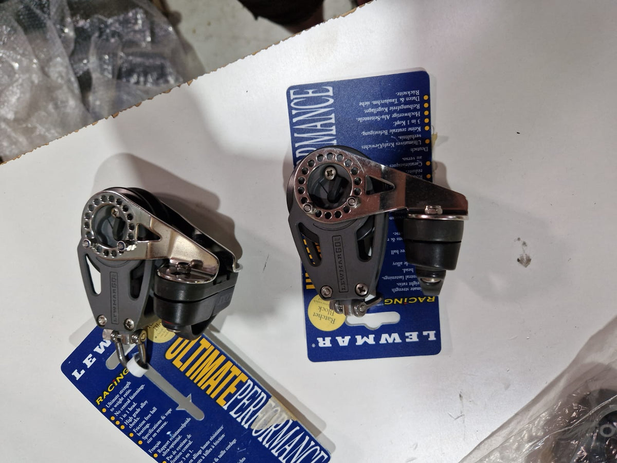 Lewmar 60 mm VF ratchet viengubas blokas su kumšteliu