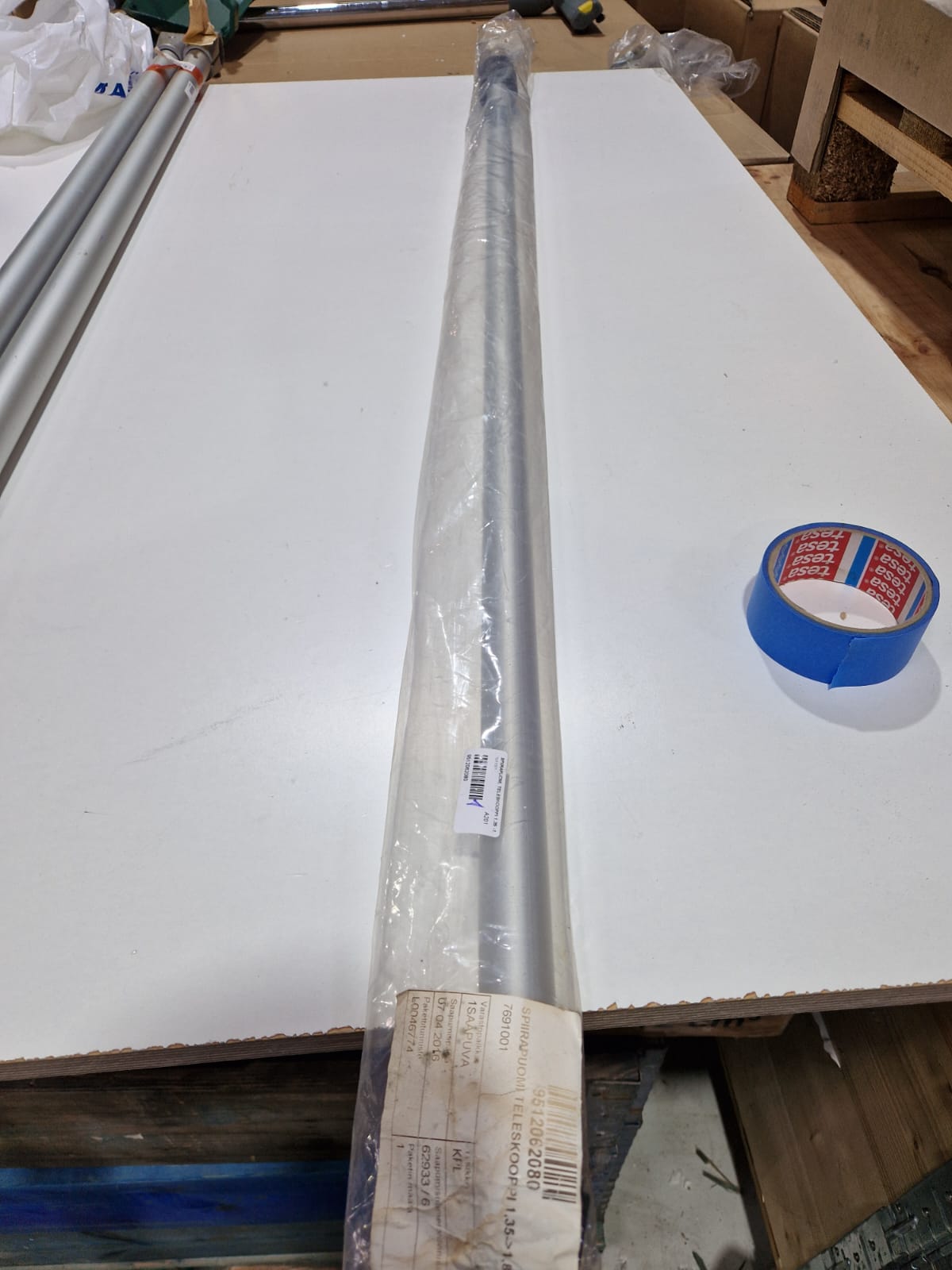 Teleskopinis spinakerio strypas 1,35–1,8 m