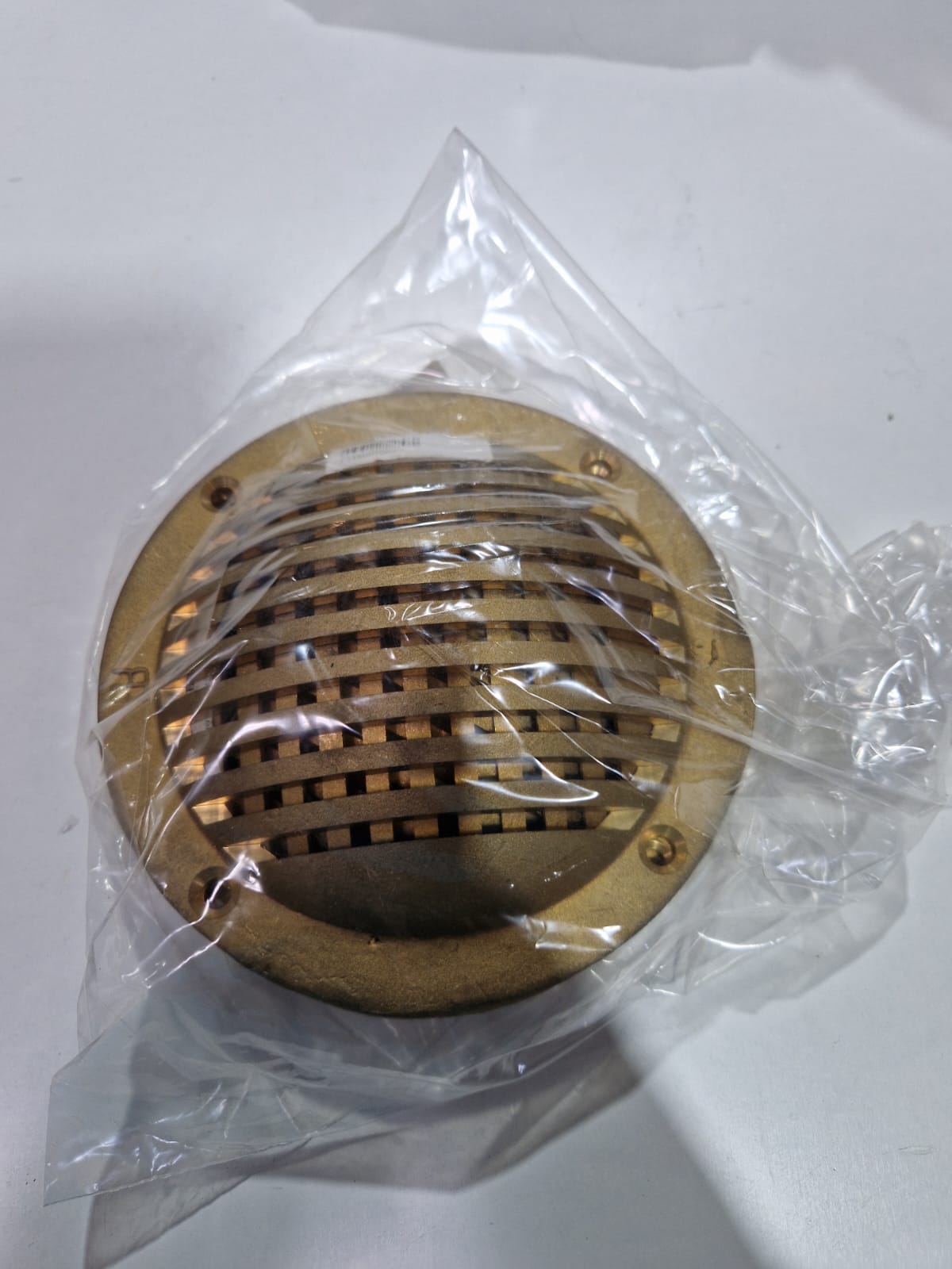 Žalvarinis kingstono dangtelis 1/2"