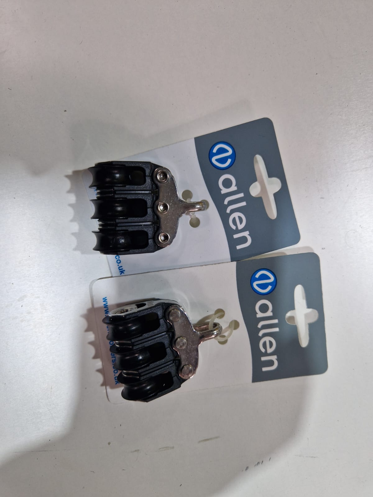 Allen A2024 20 mm Dynamic trigubas blokas