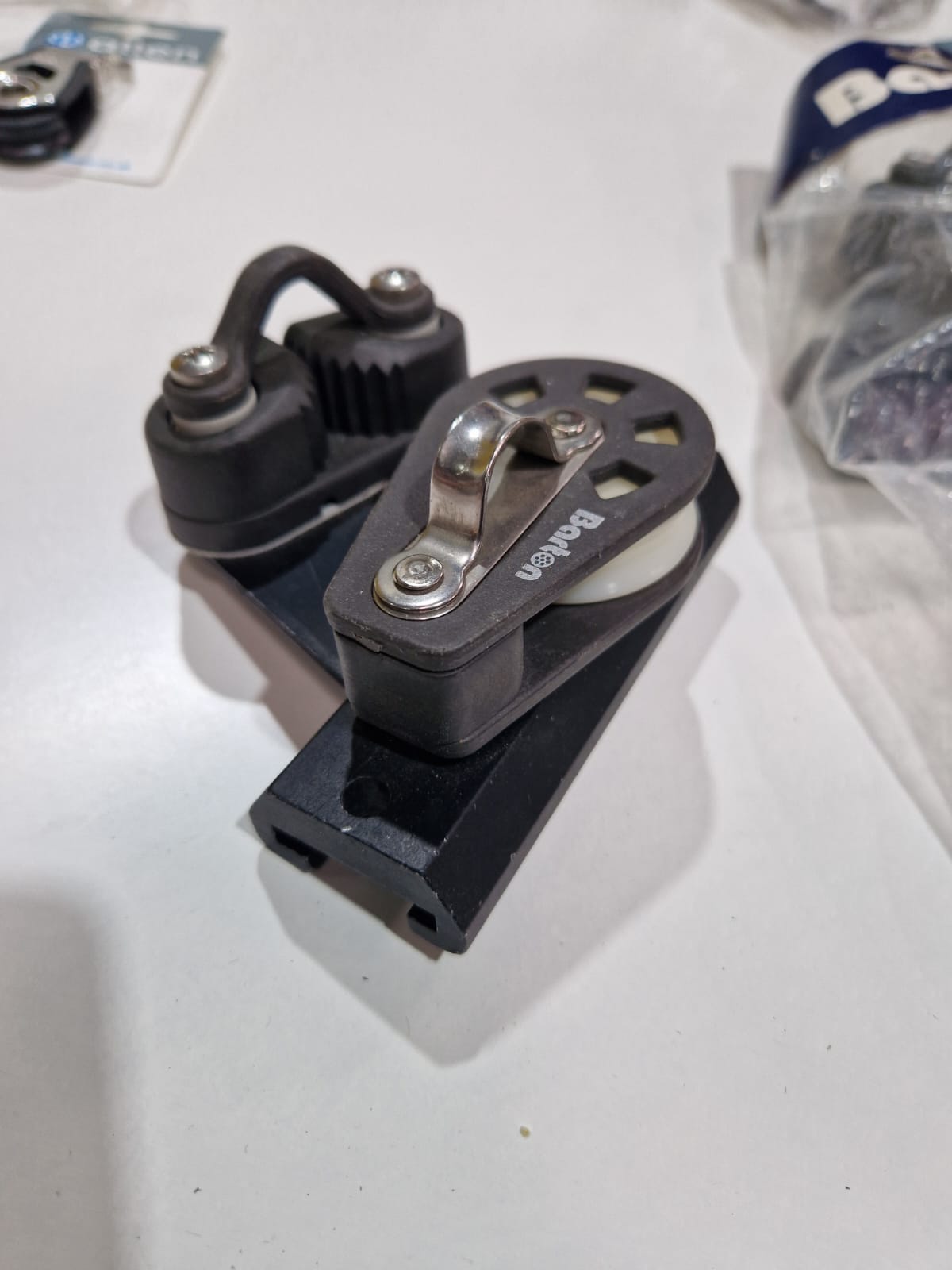 Barton bėgelio galinės detalės 28 mm I bėgeliui (pora)